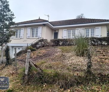Location Maison 4 pièces 86m² ST JUST LE MARTEL 87590 - Photo 2