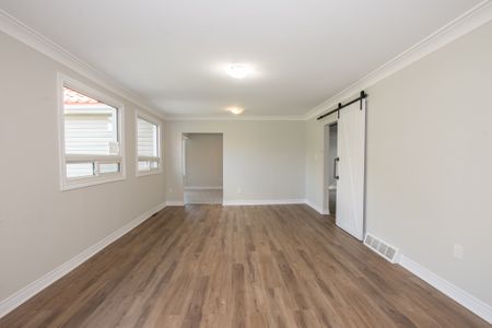 308 River Rd, Welland - 2 Bedroom Main Unit - Photo 3