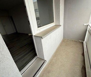 *SOFORT VERFÜGBAR* 2-Raum Wohnung mit Duschbad und Einbauküche - Photo 1