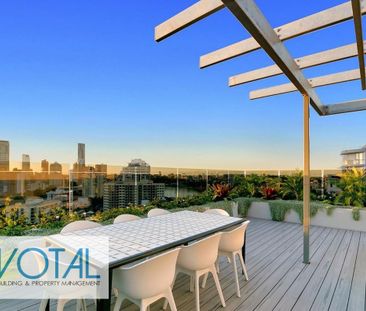 LARGE 2 BED + 2 BATH WITH ISLAND BENCH TOP - LEVEL 6 - Photo 4