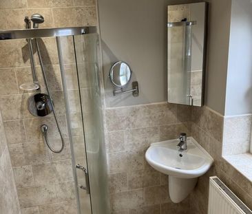 3 bedroom terraced house to rent - Photo 4