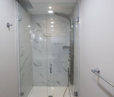 For Lease - 2686 Ambercroft Trail, Mississauga, Ontario - Photo 2