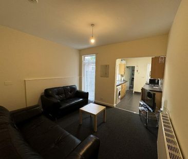 4 bedroom house to rent - Photo 1