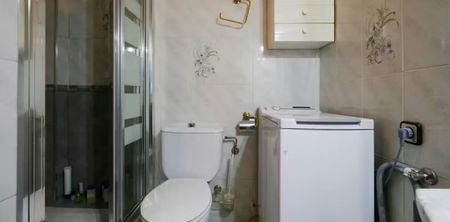 Calle de Algaba, Madrid, Community of Madrid 28019 - Photo 2