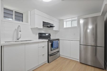 For Lease - 482 Rhodes Avenue Unit# Lower, Toronto, Ontario - Photo 2