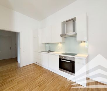 Stilvolle 2 Zimmer-Altbauwohnung mit DAN-Küche an der Donaulände - Foto 4