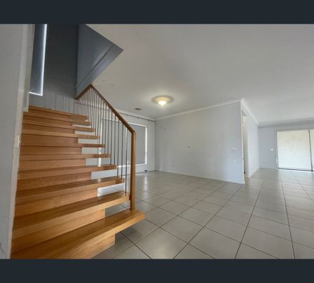 38 Ashcroft Avenue, Williams Landing, Vic 3027 - Photo 1