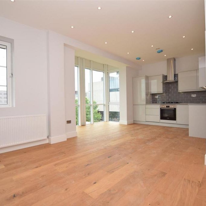 2 bedroom flat to rent - Photo 1