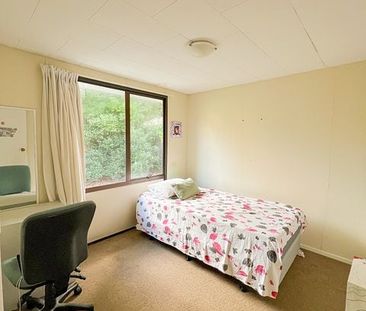 Sunny cozy home in Massey 5 minutes from motorway - Photo 5
