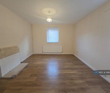 4 bedroom maisonette to rent - Photo 2