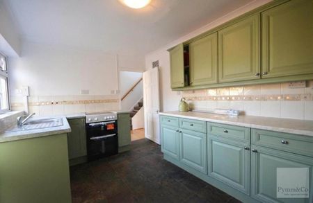 3 bedroom terraced house to rent - Photo 5