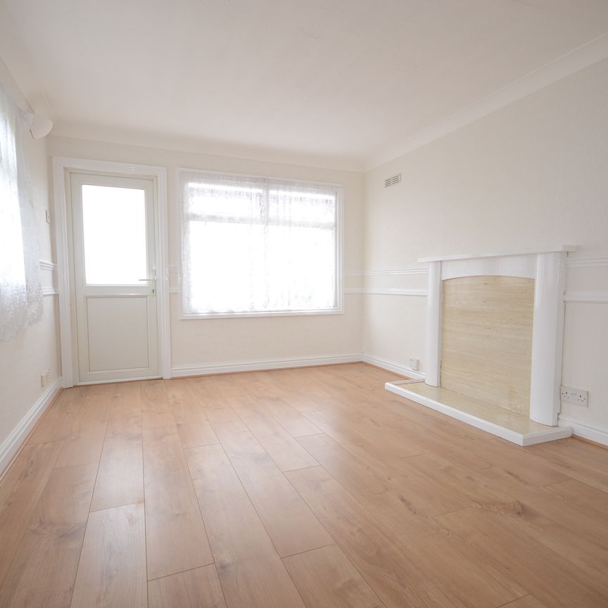 1 bedroom property to rent - Photo 1