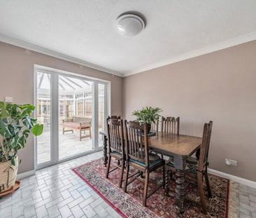 4 bedroom detached house to rent - Photo 6