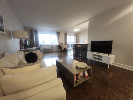 Sous-location – Unité 2 chambres entièrement meublée, tout inclus. - Photo 2