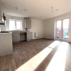 Central Boulevard, Aylesham, Canterbury, CT3 3GT, Kent - Photo 2