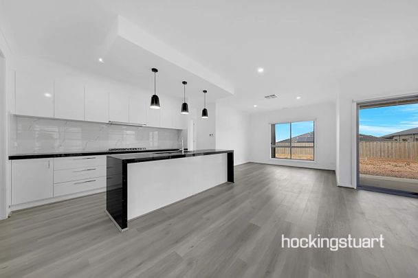 Beautiful family home in heart of Wallan - Photo 1
