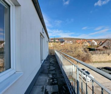Moderne 2- Zimmer Wohnung mit Terrasse und Parkplatz in einer Wohlf... - Photo 2