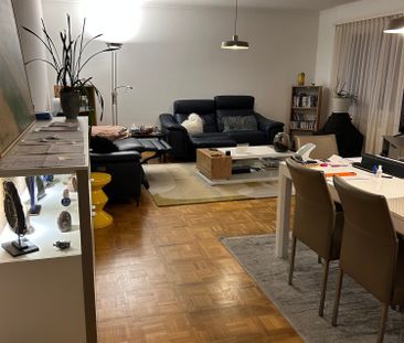 Spacieux appartement de 6 pièces avec balcon à Pully 3330.- charges comprises - Foto 1