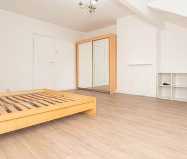 2 bedroom Flat To Let Total Size: 1033 SQ FT - Photo 1