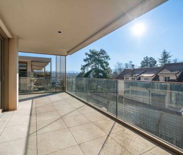 SURE TO BE A HIT MAGNIFICENT 3.5-PIECE NEW WITH BALCONY - Photo 3