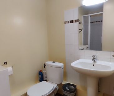 Location Appartement 1 pièce 19m² FREJUS 83600 - Photo 5