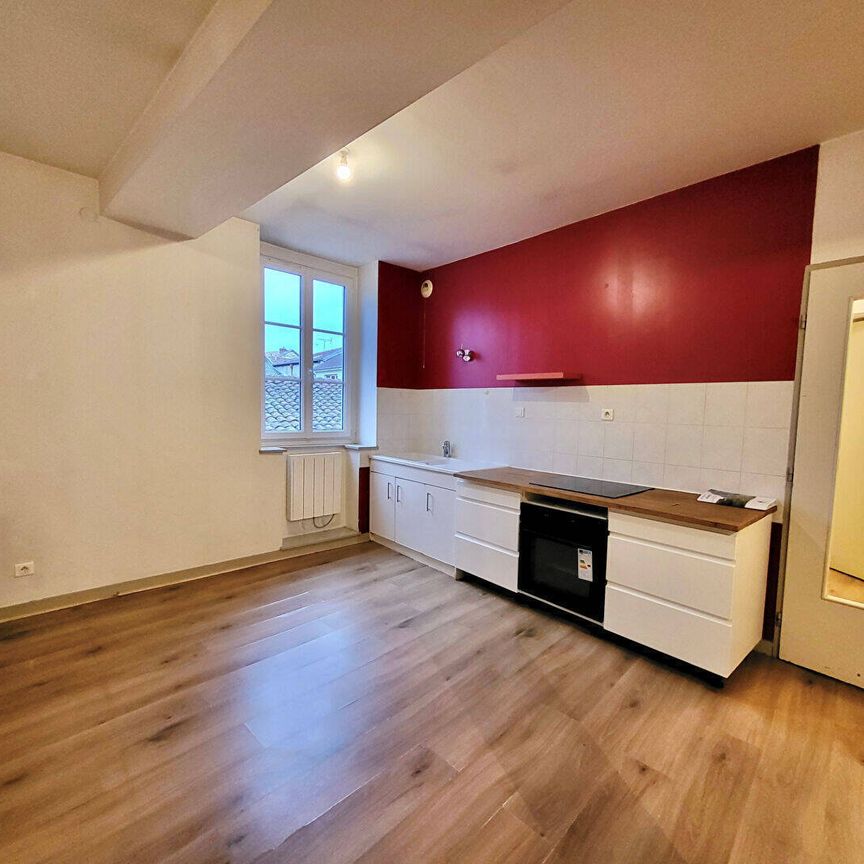 Location appartement 2 pièces 49 m² à Bourg-en-Bresse (01000) - Photo 1