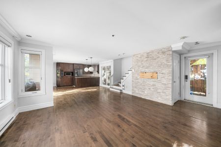 880 Rue St-Antoine E. - Photo 5