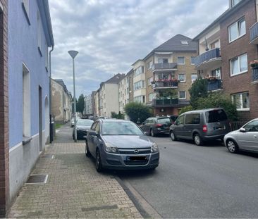 KREFELD-INRATH - SCHÖNE LICHTDURCHFLUTETE DREI ZIMMER MAISONETTE-WOHNUNG - MIT BALKON UND STELLPLATZ - Photo 4