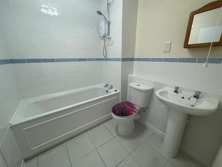 1 bedroom flat to rent - Photo 5
