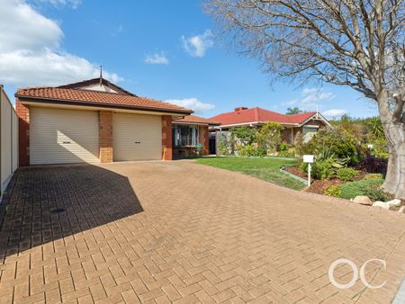 Open the Door to Easy-Care Living with Modern Comfort - Photo 5