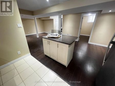 7 GLENGOWAN STREET - Photo 4