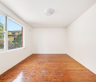 One Bedroom Apartment in Convenient Location - Photo 1