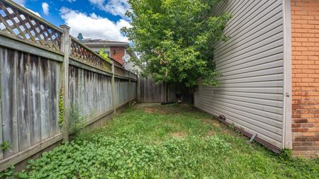 For Lease - 294 Park Avenue Unit# Main FL, Brantford, Ontario - Photo 3