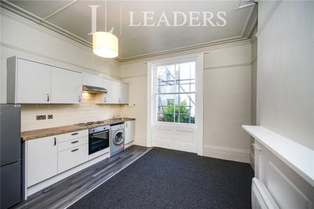 Studio to rent - Photo 4