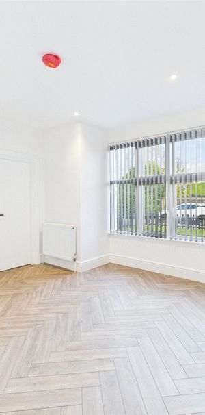 Elmers Drive, Teddington, TW11 - Photo 1