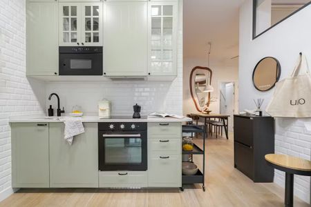 Calle de Gonzalo de Córdoba, Madrid, Community of Madrid 28010 - Photo 2