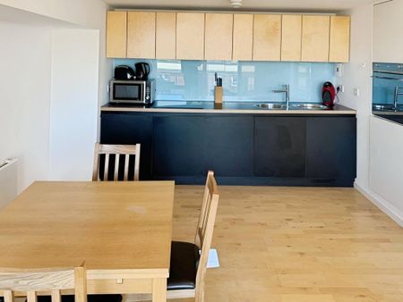 2 bedroom flat to rent - Photo 5