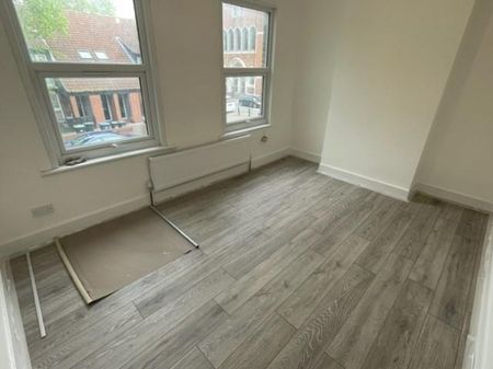 3 Bedroom House To Let - Photo 3