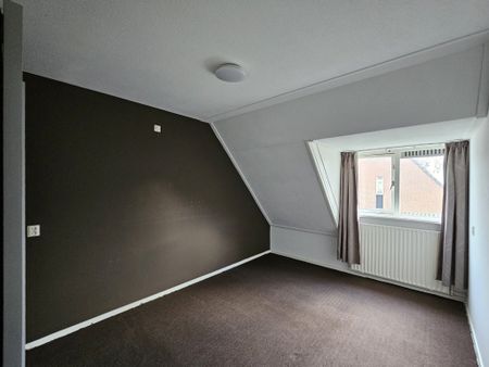 Te huur: Huis Ds. Louwe Kooymanslaan in Waalwijk - Photo 4