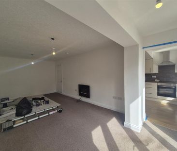 2 bedroom detached bungalow to rent - Photo 3