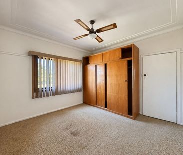 Original Character Home with a Generous Yard - Photo 3
