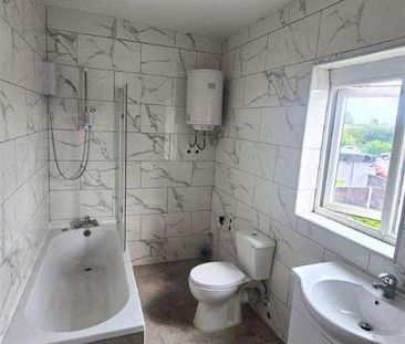 High Street, Golborne, WA3 - Photo 3