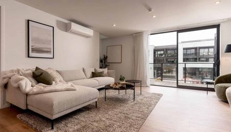 NEW 3BR Executive Furnished Apartment with Garage - Photo 3