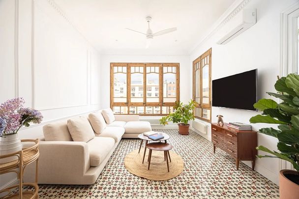 Carrer de Mallorca, Barcelona, Catalonia 08037 - Photo 1