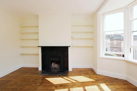 2 bedroom terraced house to rent - Photo 3