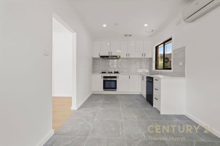 Great Family Home, Ready to Move in - Photo 2