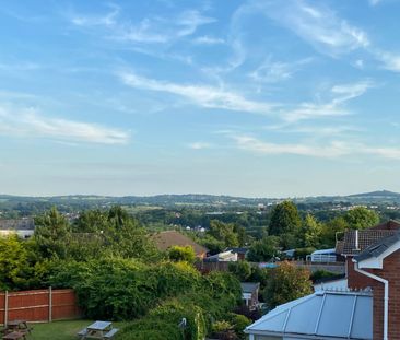 Recently refurbished 4 bed studio style multi unit property - Photo 6