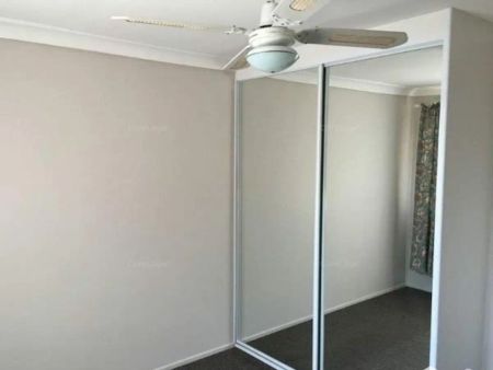 2/20 Stewart Street, Campbelltown NSW 2560 - Photo 4