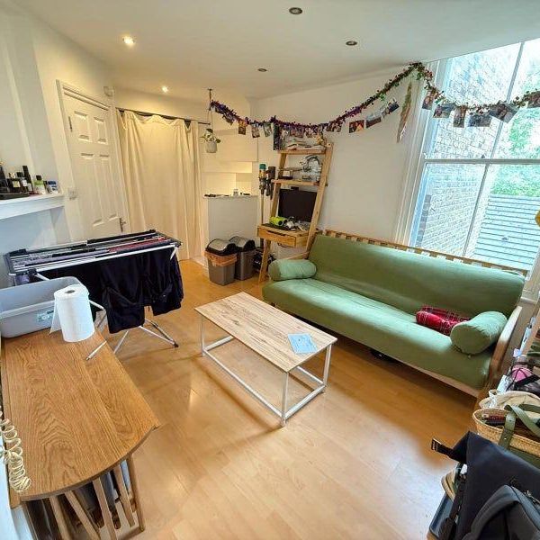 1 bedroom flat to rent - Photo 1