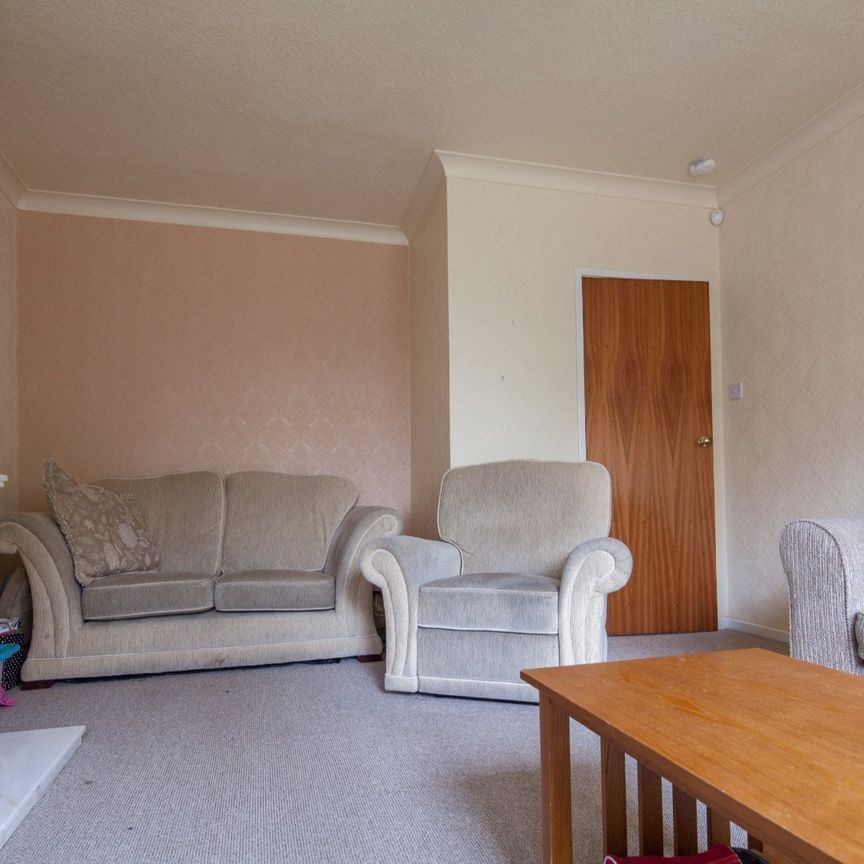 23 Park Avenue, Huddersfield, HD1 - Photo 1
